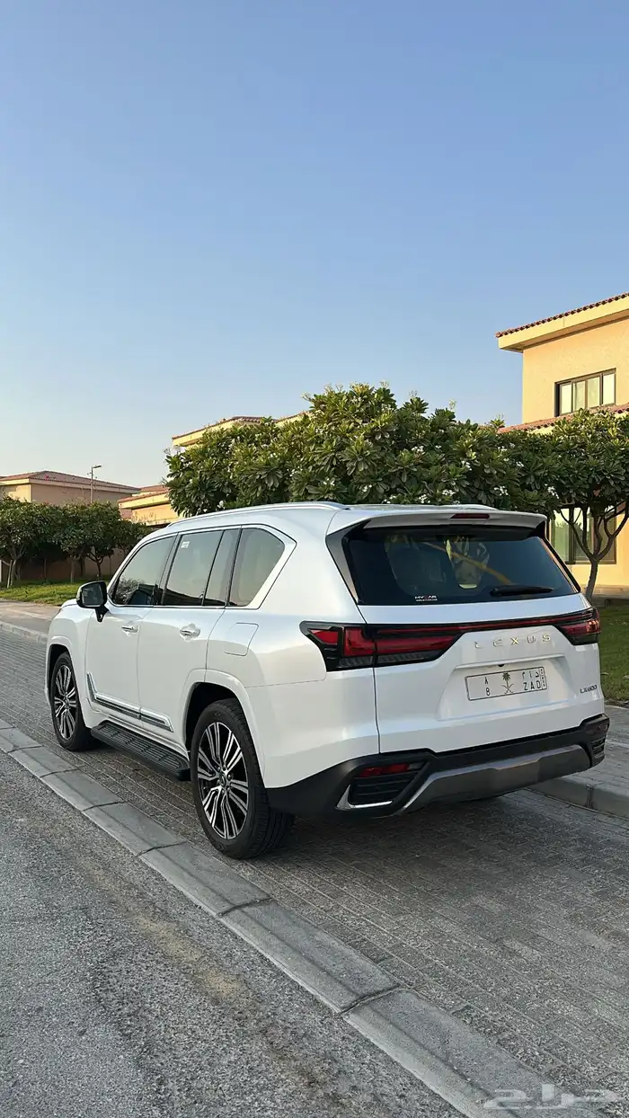لكزس LX600 BB 2023 4