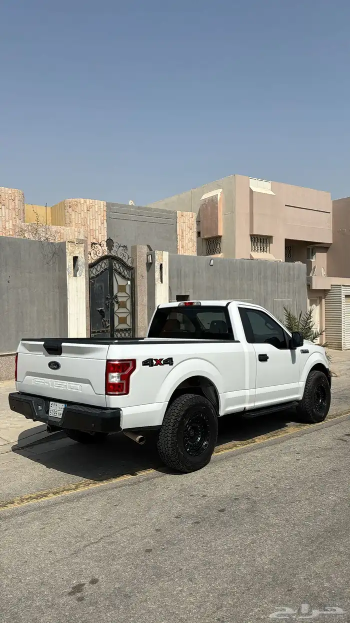 للبيع فورد F150 2019 ثمانيه سرندل V8 2
