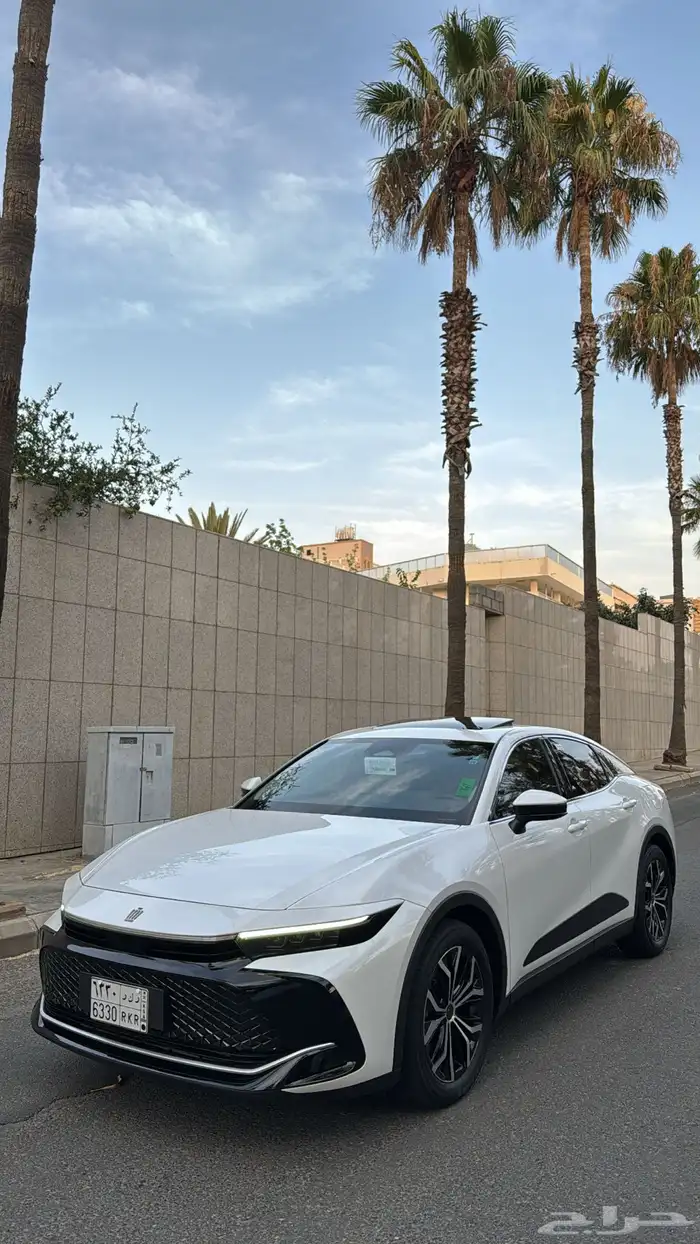 للبيع كراون بريميوم 2023 0