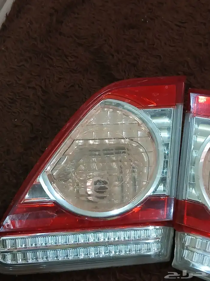 اسطبات تركب على شنطة الكورولا 1