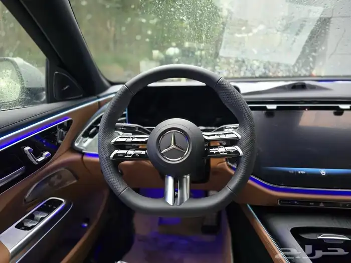مرسيدس E300 اصفار 2025 بسعر مناسب 8