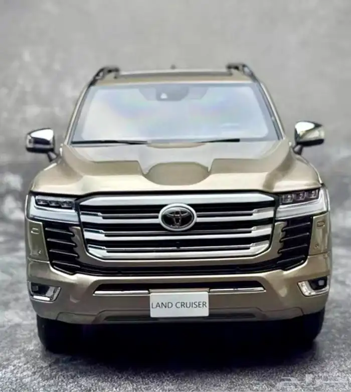 مجسم سيارة تويوتا لاندكروزر LC300 الشكل الجديد 0