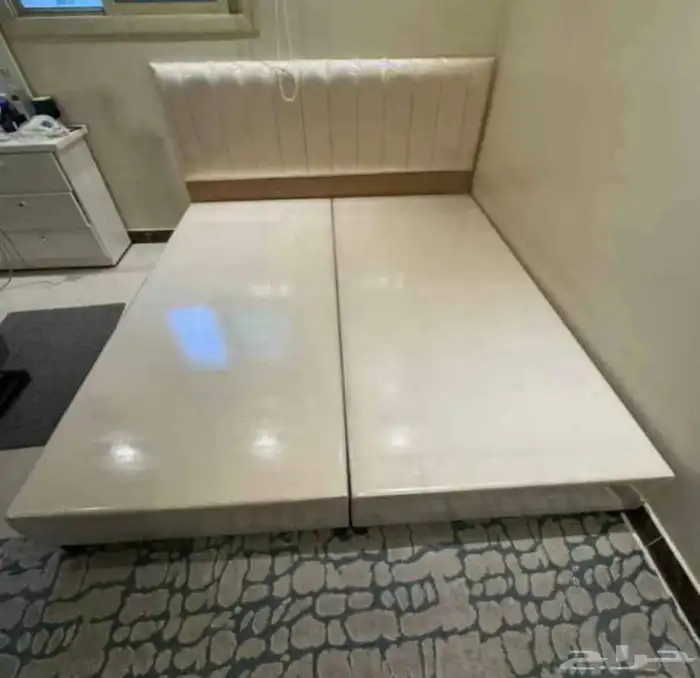 سرير نفرين 0