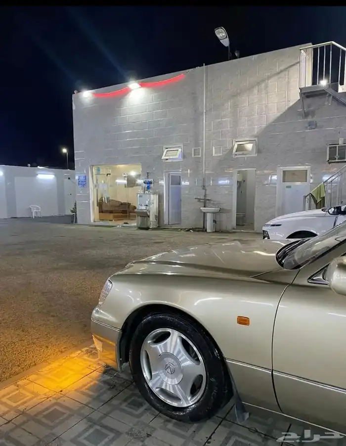 لكزس LS400 موديل 99 12