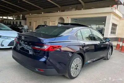 مطلوب كامري LE هايبرد 2025 كحلي 0