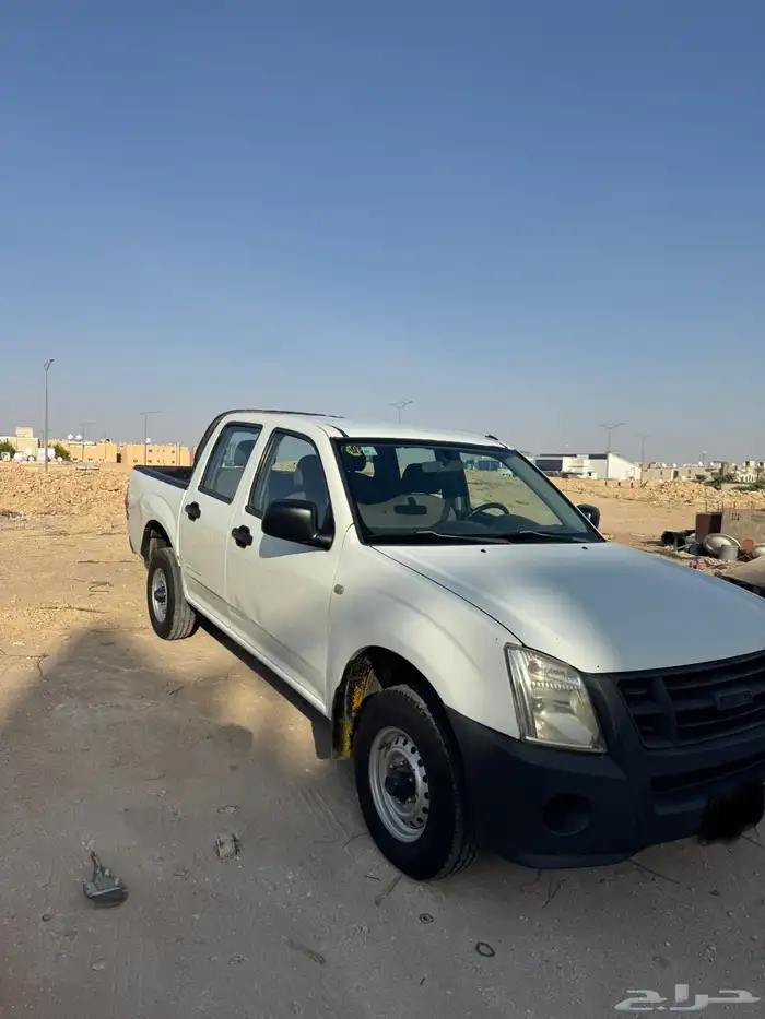 ايسوزو 2008 نظيف للبيع 13