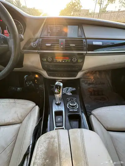 BMW X5 10 year edition 2010 بي ام دبليو اكس فايف index