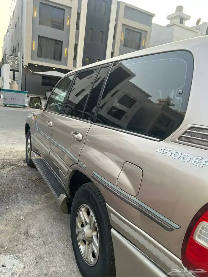 جيب لاند كروزر 2006Glx 6