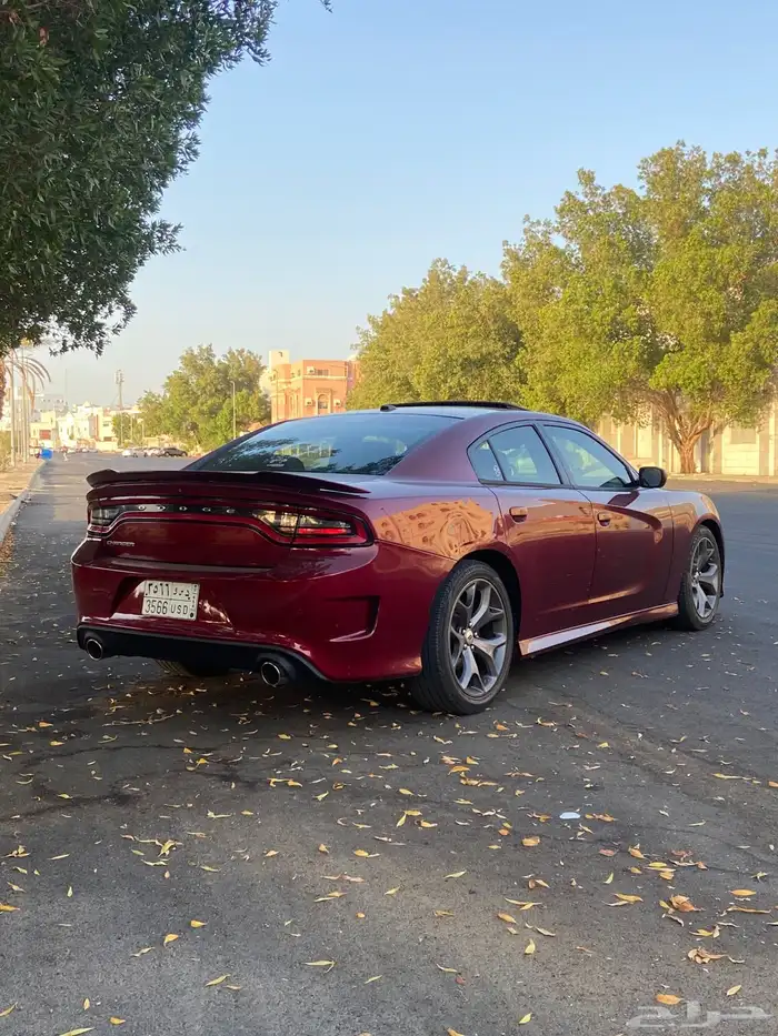للبيع دودج تشارجر فل كامل v6 2018 4