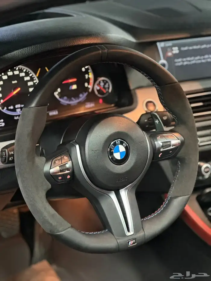 BMW M5 7