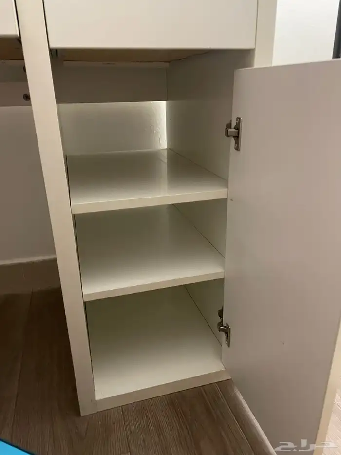 طاولة للبيع 2