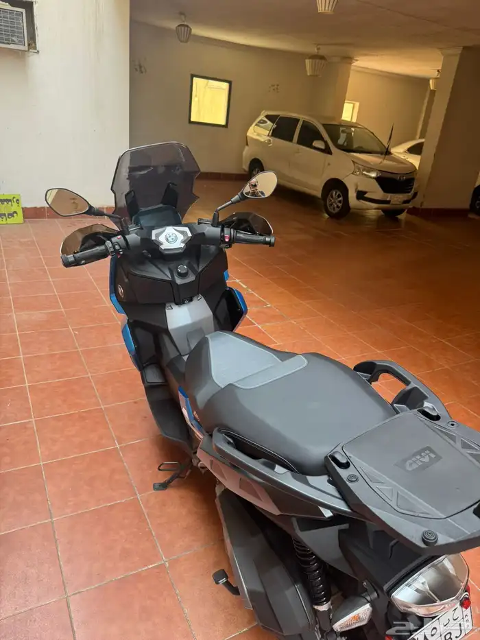 دباب bmw c400x 2