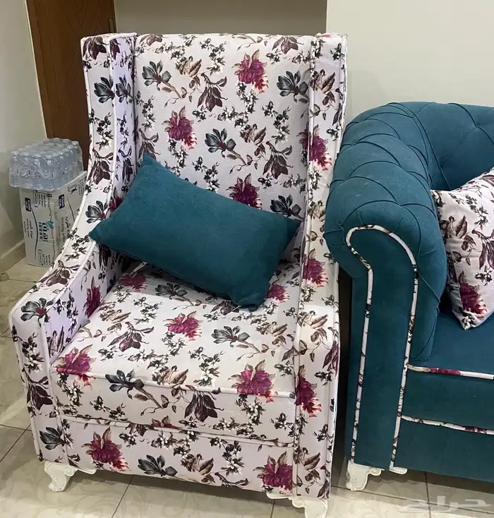 طقم كنب مع ستارة 0