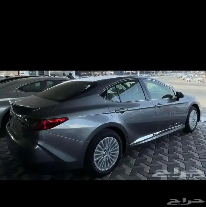 تويوتا كامري Le بنزين 2