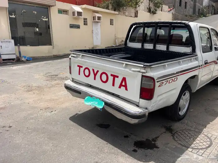 هايلكس مديل 2000 7