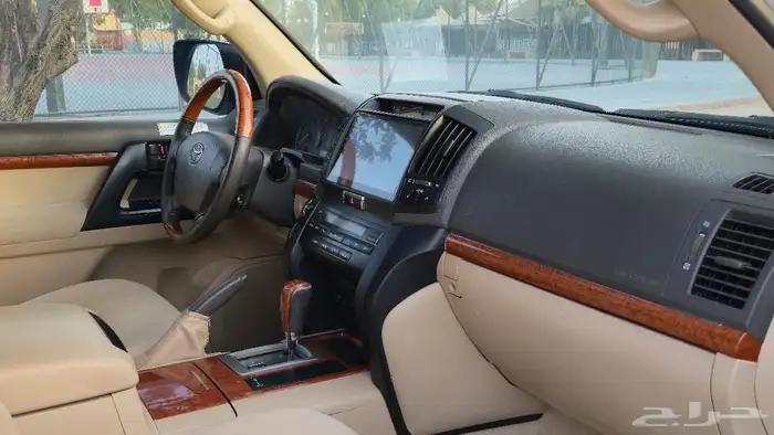 لاندكروزر 2014 GXR3 23