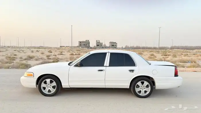 فورد كروان فكتوريا بوليسي 1