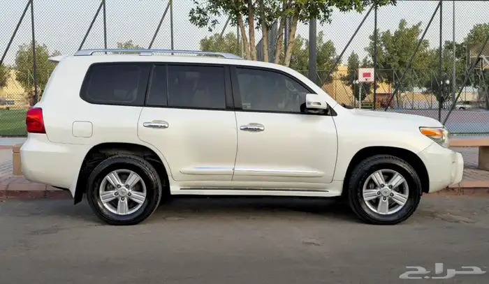 لاندكروزر 2014 GXR3 1