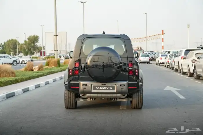 2025 ديفندير HSE X-Dynamic P400 V6 ضمان خمس سنوات جديد 4