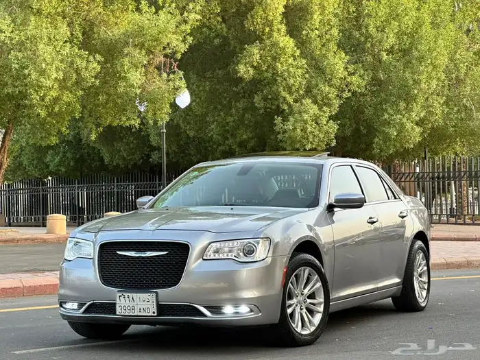 كرايزلر C300 موديل 2015 1