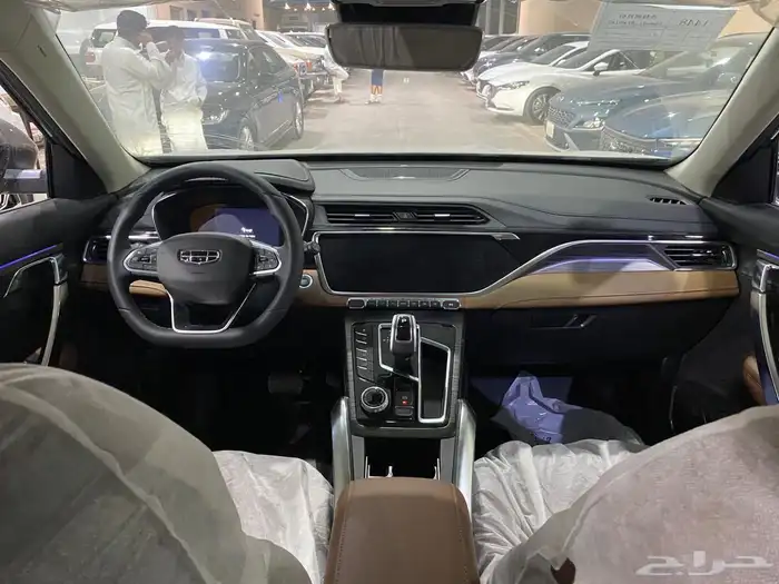 جيلي ازكارا2023 9