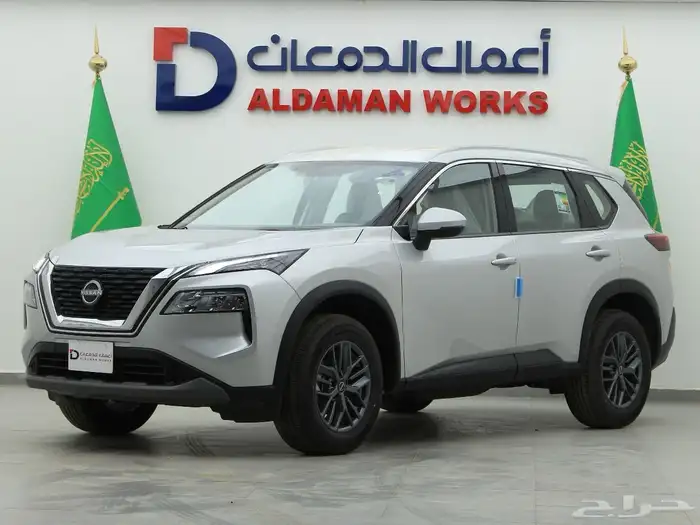 نيسان اكس تريل ستاندر 5 مقاعد 2025 بدون دبل 1