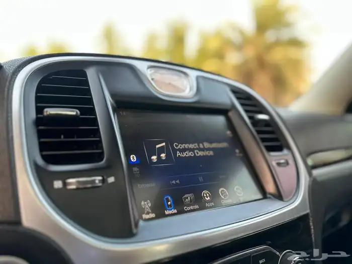 كرايزلر C300 موديل 2015 39