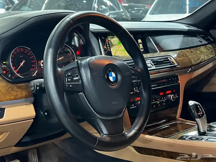 بي ام دبليو 730Li موديل 2015 12