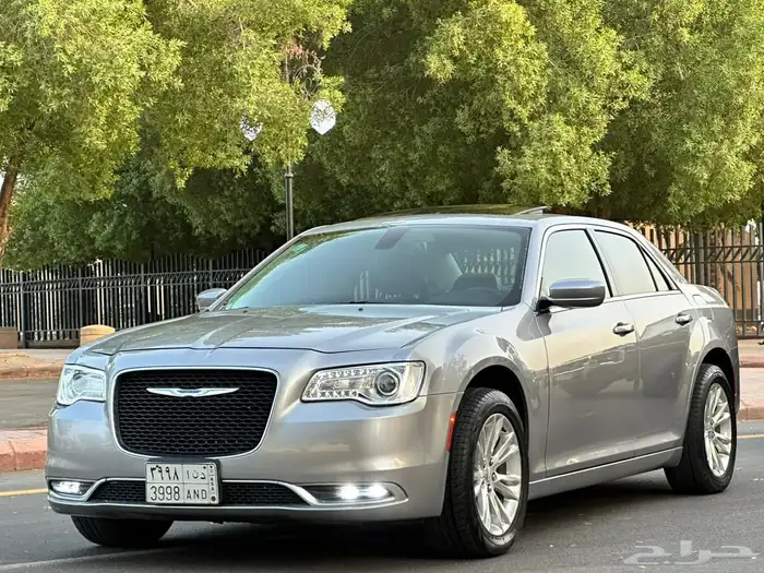 كرايزلر C300 موديل 2015 7