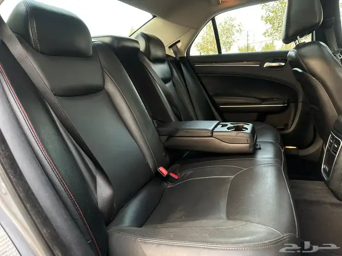 كرايزلر C300 موديل 2015 46