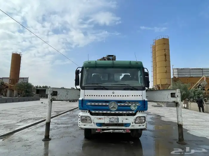 مرسيدس مضخه شونق 42 متر للبيع أو الايجار 0