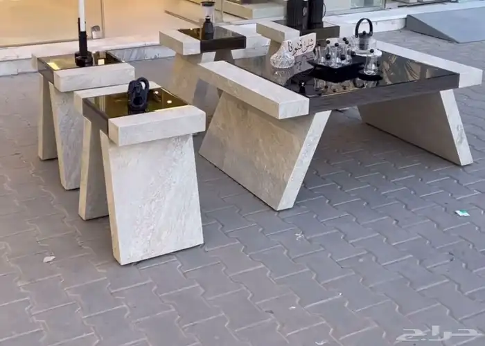 طاولات تفصيل حسب طلب 52