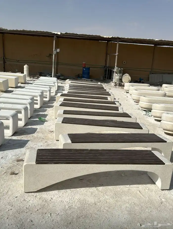 حواجز خرسانية كراسي سلات حدادق 20