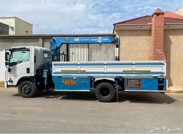 توصيل مشاوير داخل وخارج الرياض 0