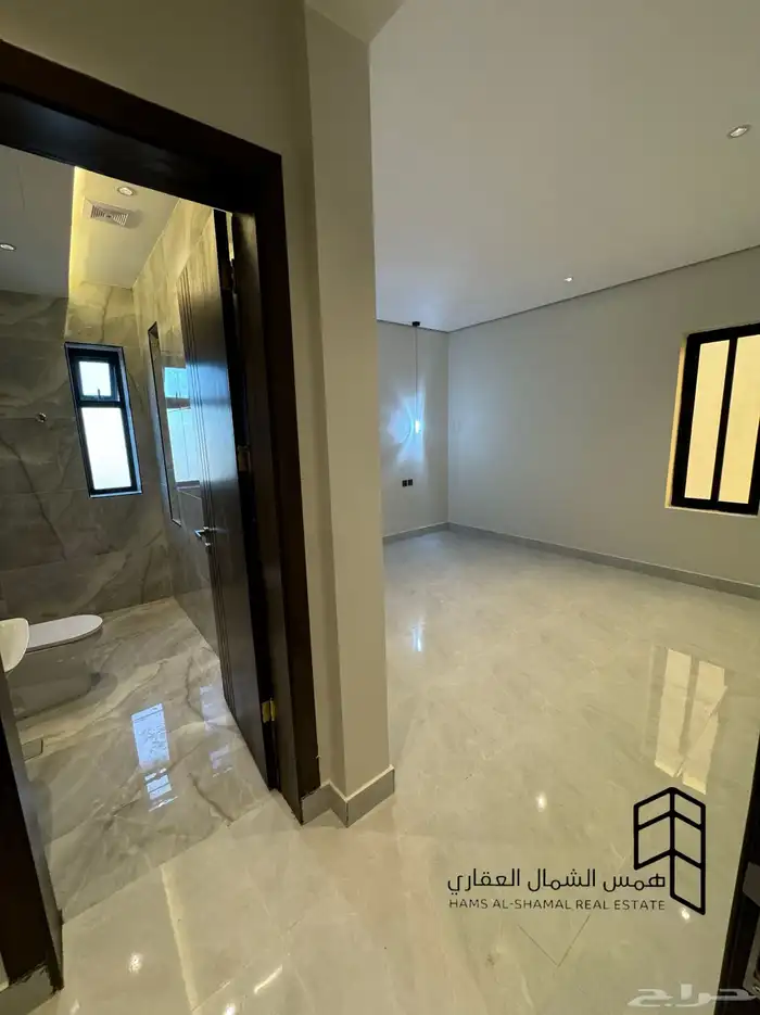للبيع فيلا روف ارضي حي الاخضر 13