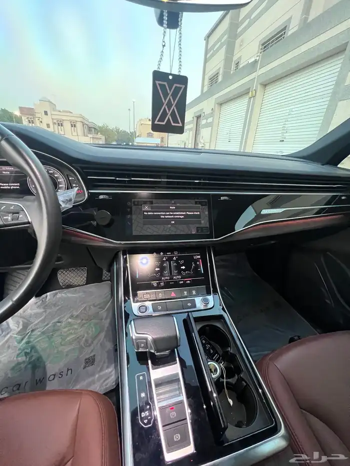 اودي Q7 2022 11
