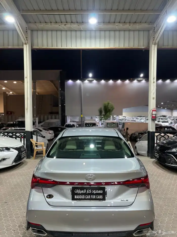 تويوتا افالون 2022 22