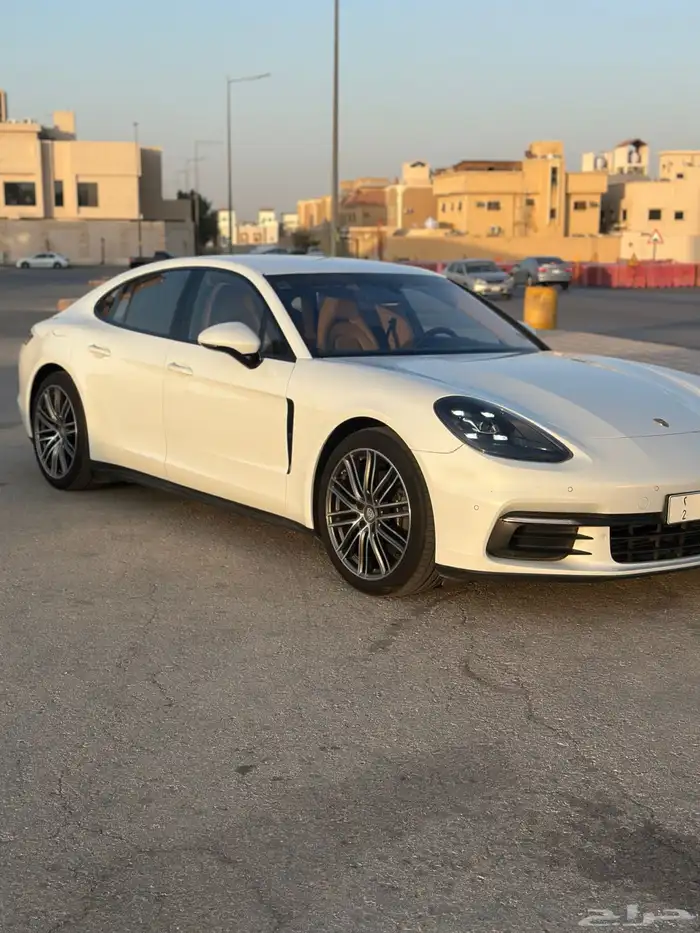 بورش باناميرا الموديل 2018 5