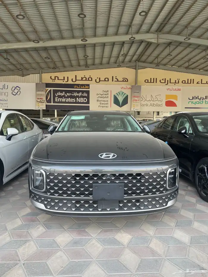 ازيرا بريميوم 2025 رمادي 1