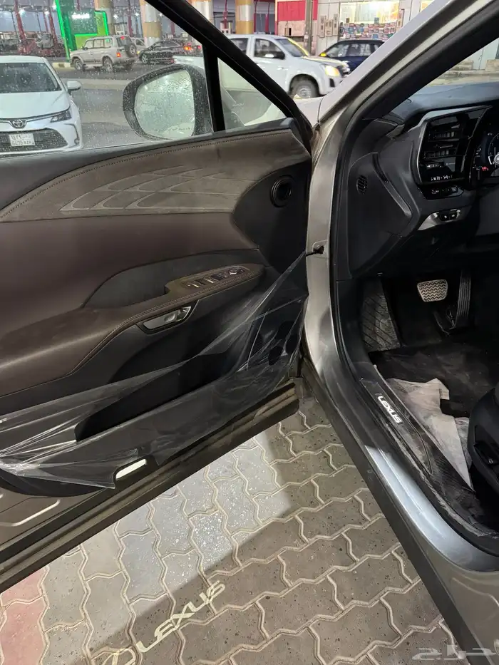 لكزس RX350 فئة BB بنزين 2025 7