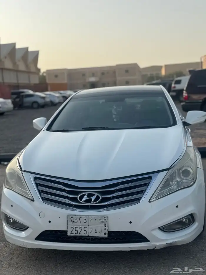 سياره ازيرا 2014 نص فل 3