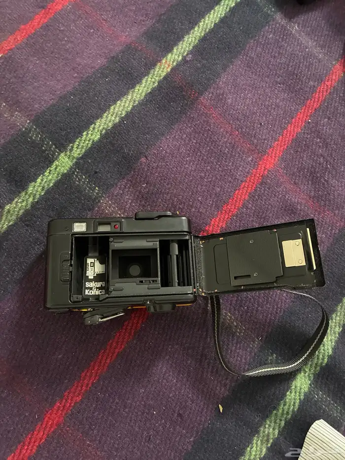 كميره تراث KONICA POP 2