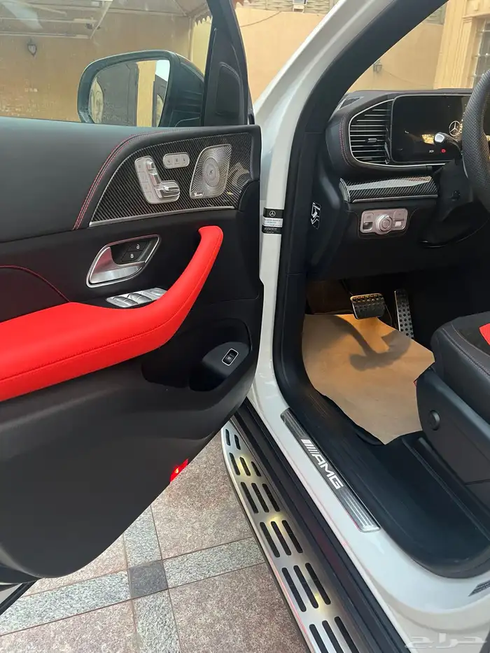 مرسيدس GLE53 AMG موديل 2025 جديد خليجي 22