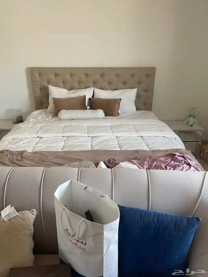 اثاث يعتبر جديد للبيع 8