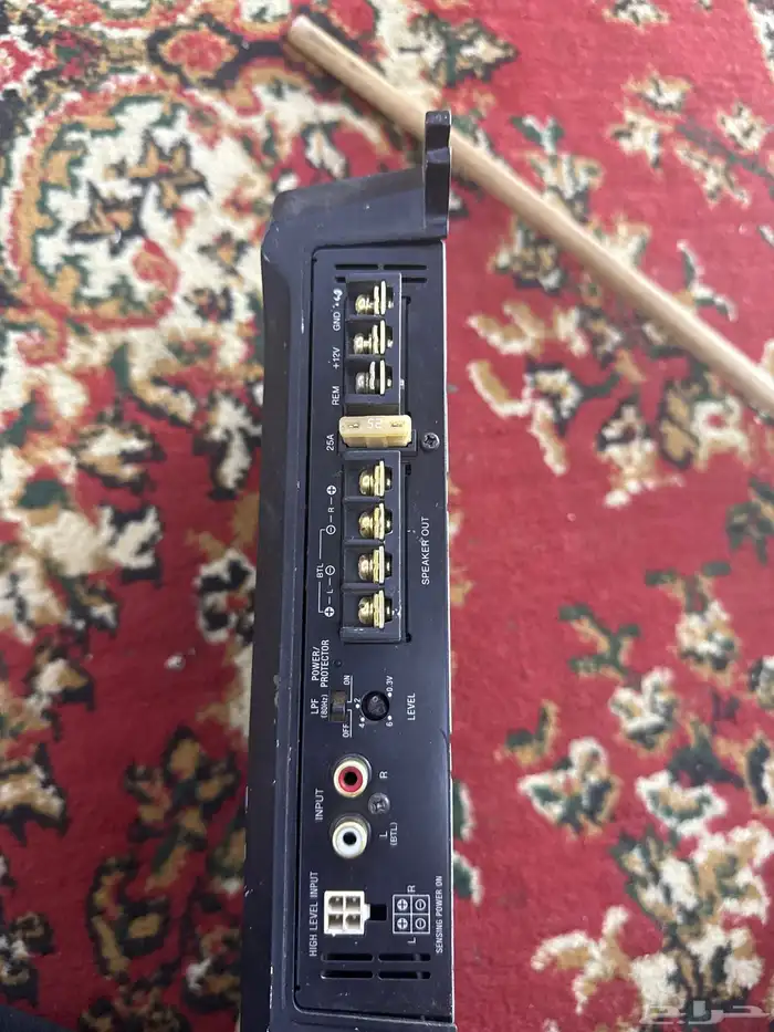 مضخم سماعات 1