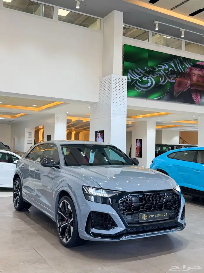 اودي Q8RS 0
