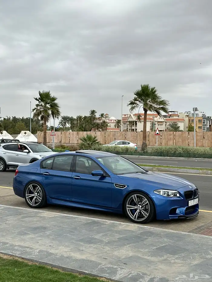 BMW M5 2