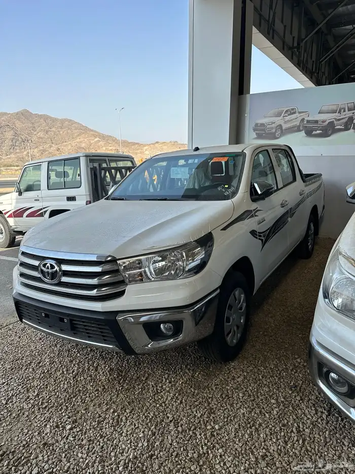 هايلوكس 2025 بنزين طيس اصفار بطاقة كاش وبنك 0