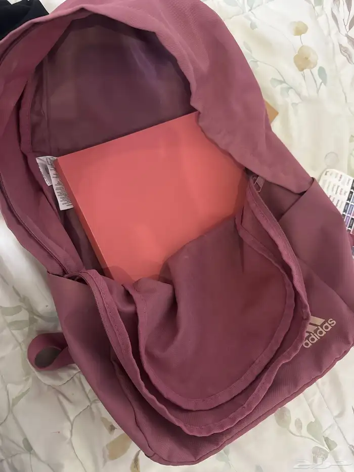 شنطة جديده شركة اديداس 1