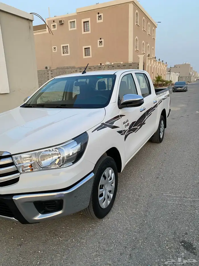 هايلكس2022ديزل بدون دبل 4